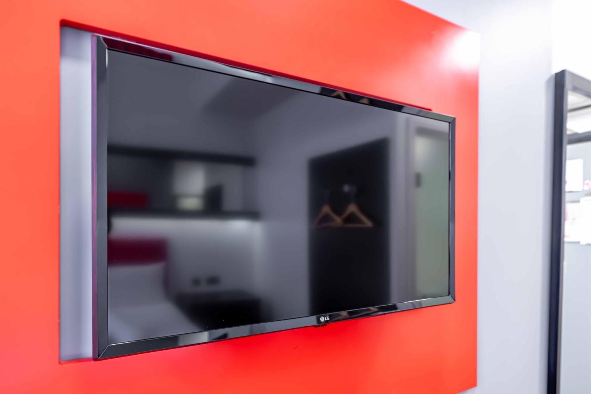 Easyhotel